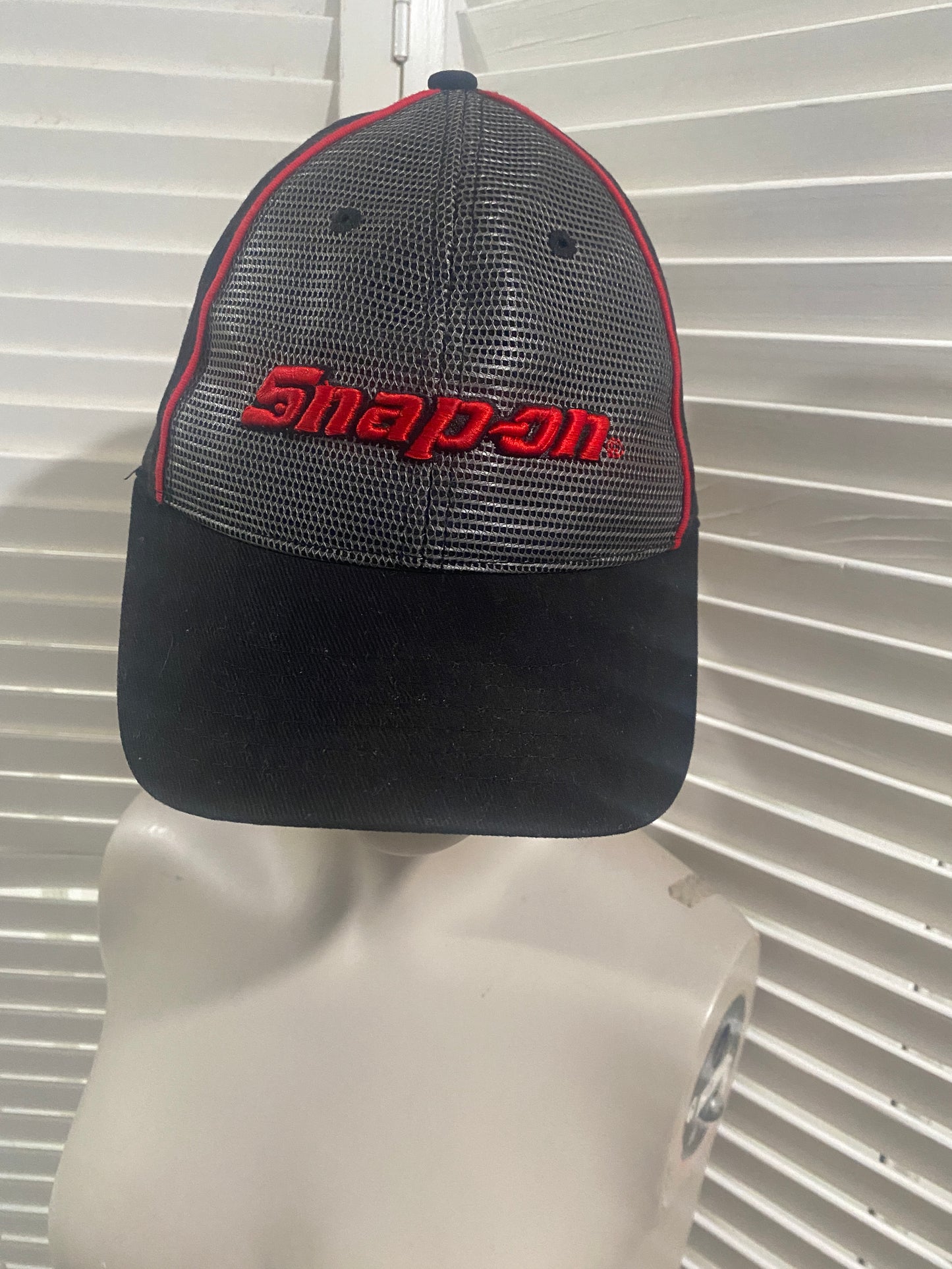 Snap-On Baseball Cap Black Gray RED Embroidered with stretch banding headwear