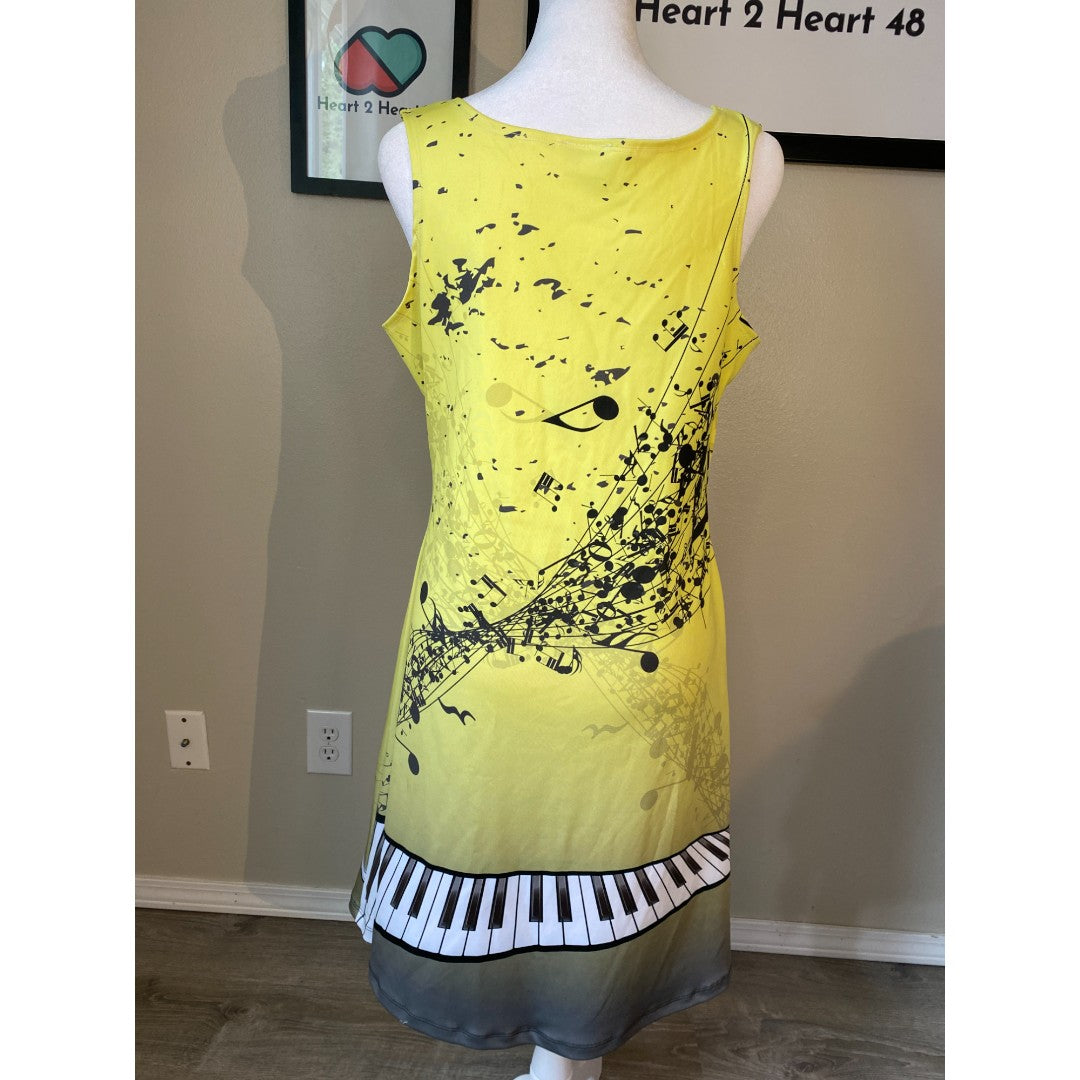 🩷🩷 SOLD 🩷🩷 COWCOW Women's Sleeveless Yellow Keyboard Music Notes Print Dress Size X-Large New without Tags